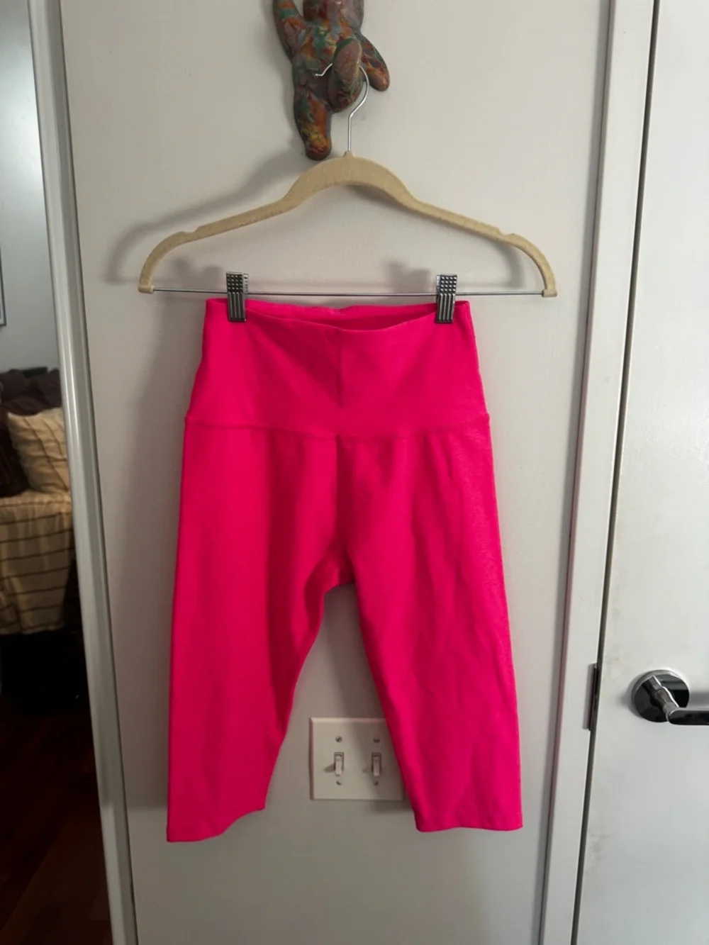 BEYOND YOGA Spacedye Mid-Rise Slit Pedal Pusher Leggings - Hot Pink - Picture 2 of 6